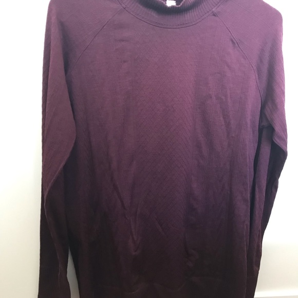 Lululemon turtle neck burgundy size 12 - Picture 2 of 4